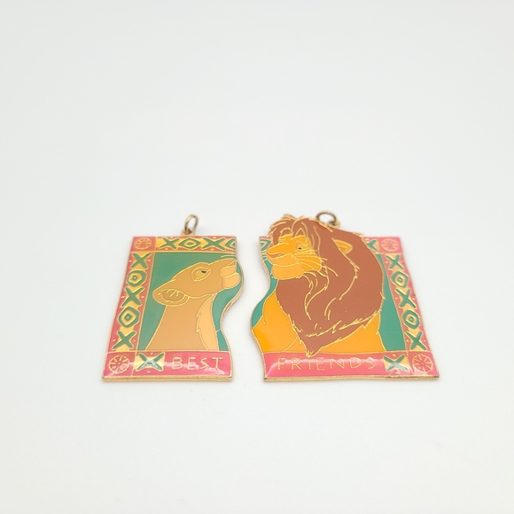 Disney Gold Textured "Best Friends" Pendant Set - Picture 4 of 7